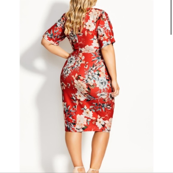 City Chic floral seduction knot dress - Picture 2 of 7